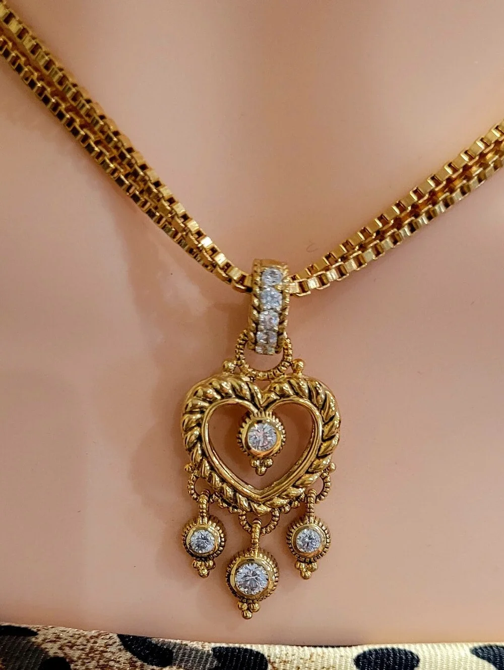 Judith Ripka,Rare Find Signature Textured Gold-tone Heart-Diamonique Necklace 18 - Picture 15 of 17
